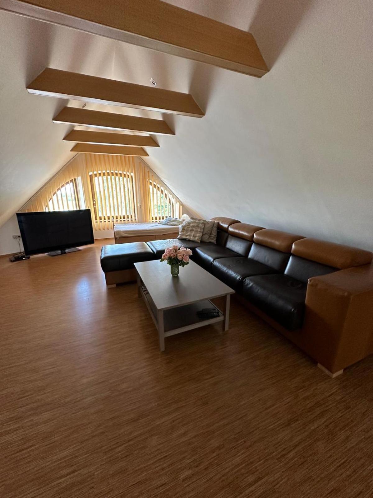 Apartman Lipa มิคูลอฟ ภายนอก รูปภาพ