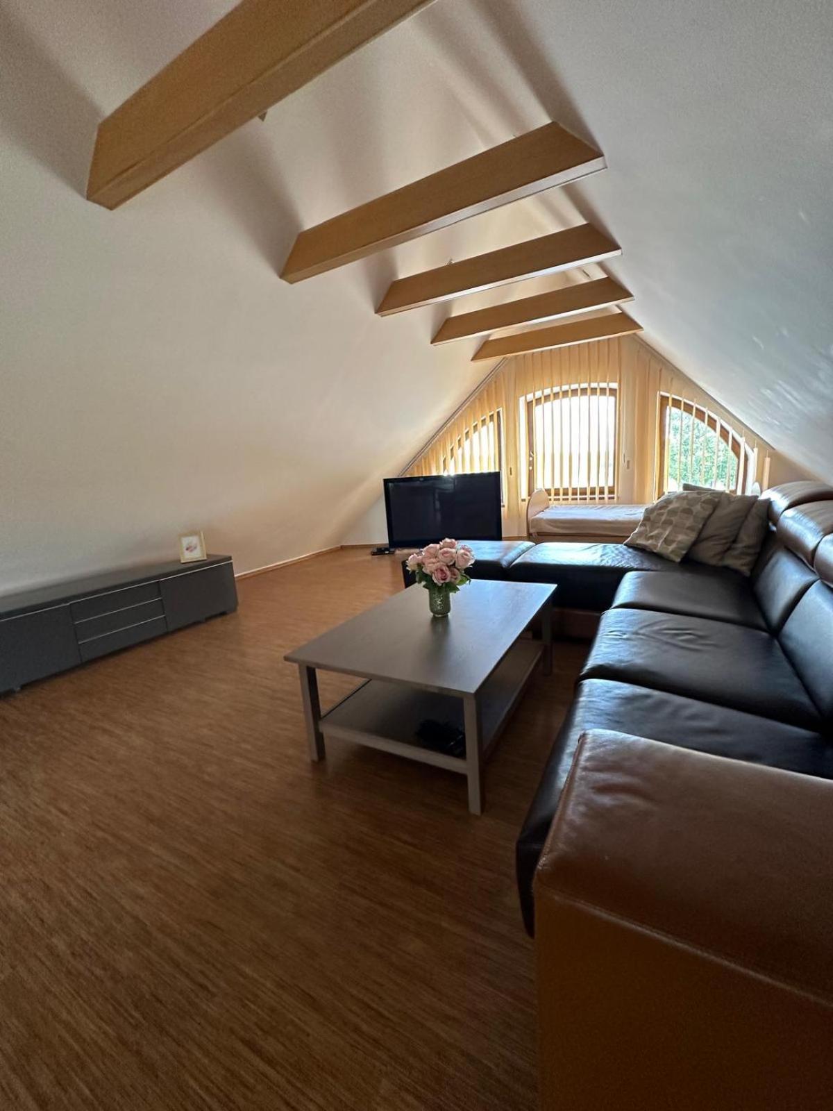 Apartman Lipa มิคูลอฟ ภายนอก รูปภาพ