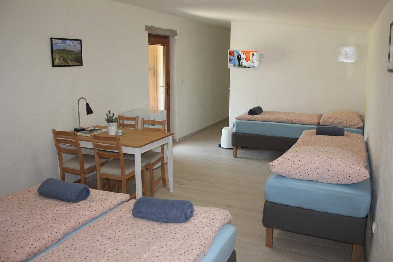 Apartman Lipa มิคูลอฟ ภายนอก รูปภาพ